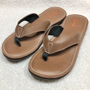 Clarks Women’s Brown Leather Flip Flops